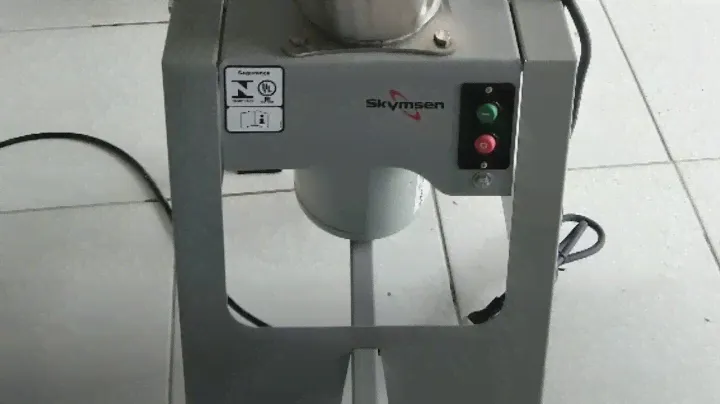 LAR-25 - Tilting Blender